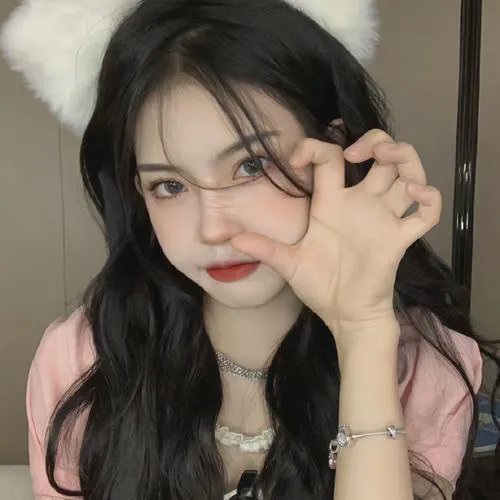 修学旅行时被分进了合不来的组